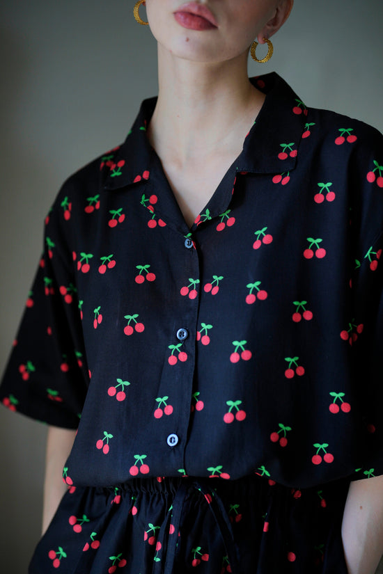 Nostalgic Cherry-Print Travel Button-Up Shirt