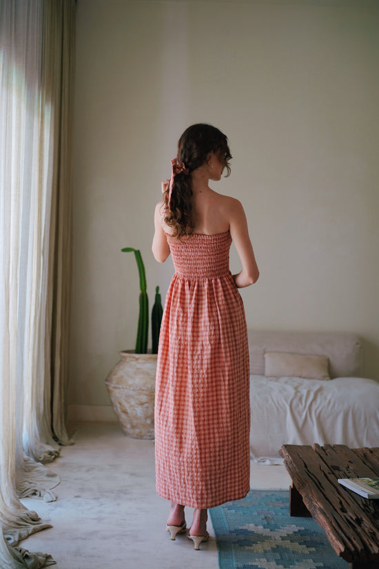 Ava Strapless Crinkle Gingham Dress in Persimmon