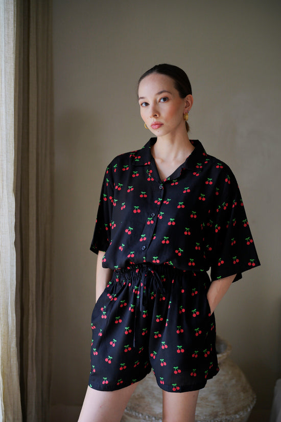 Nostalgic Cherry-Print Travel Button-Up Shirt