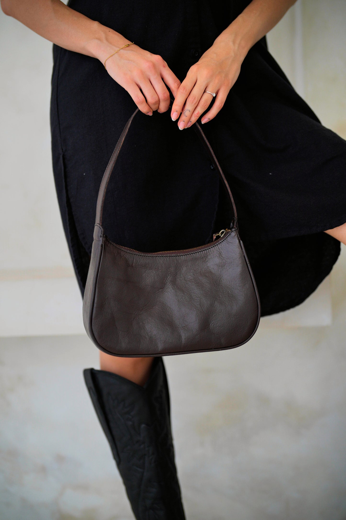 Dorothy Leather Baguette Bag in Dark Brown