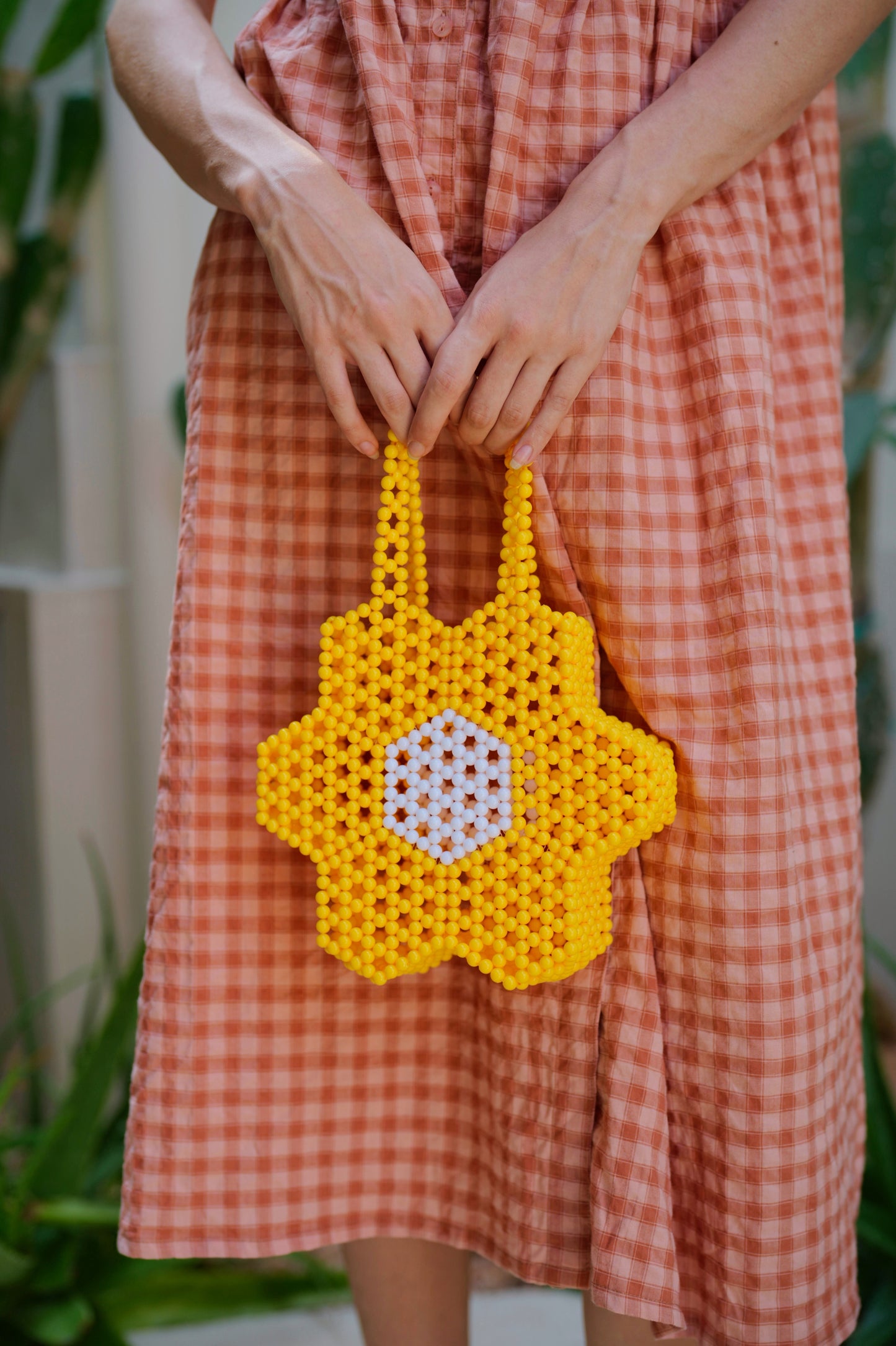 Load image into Gallery viewer, Flower Beaded Tote in Yellow
