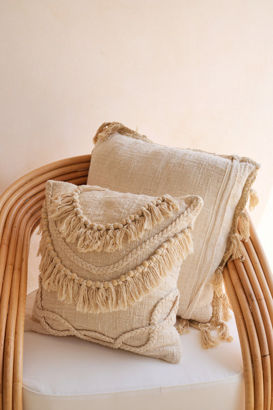 Leía Organic Cotton Fringe Throw Pillow Cover