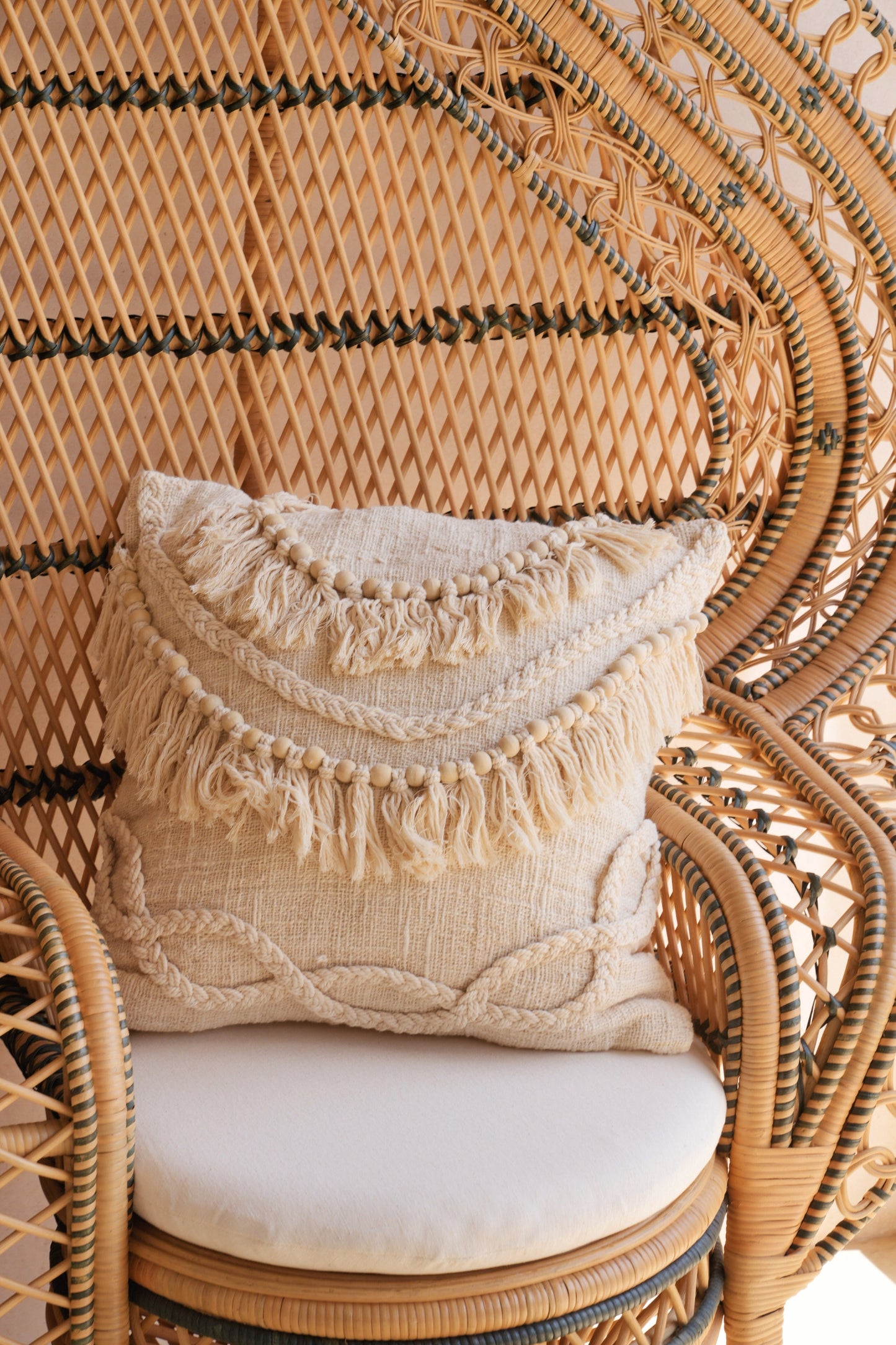 Leía Organic Cotton Fringe Throw Pillow Cover