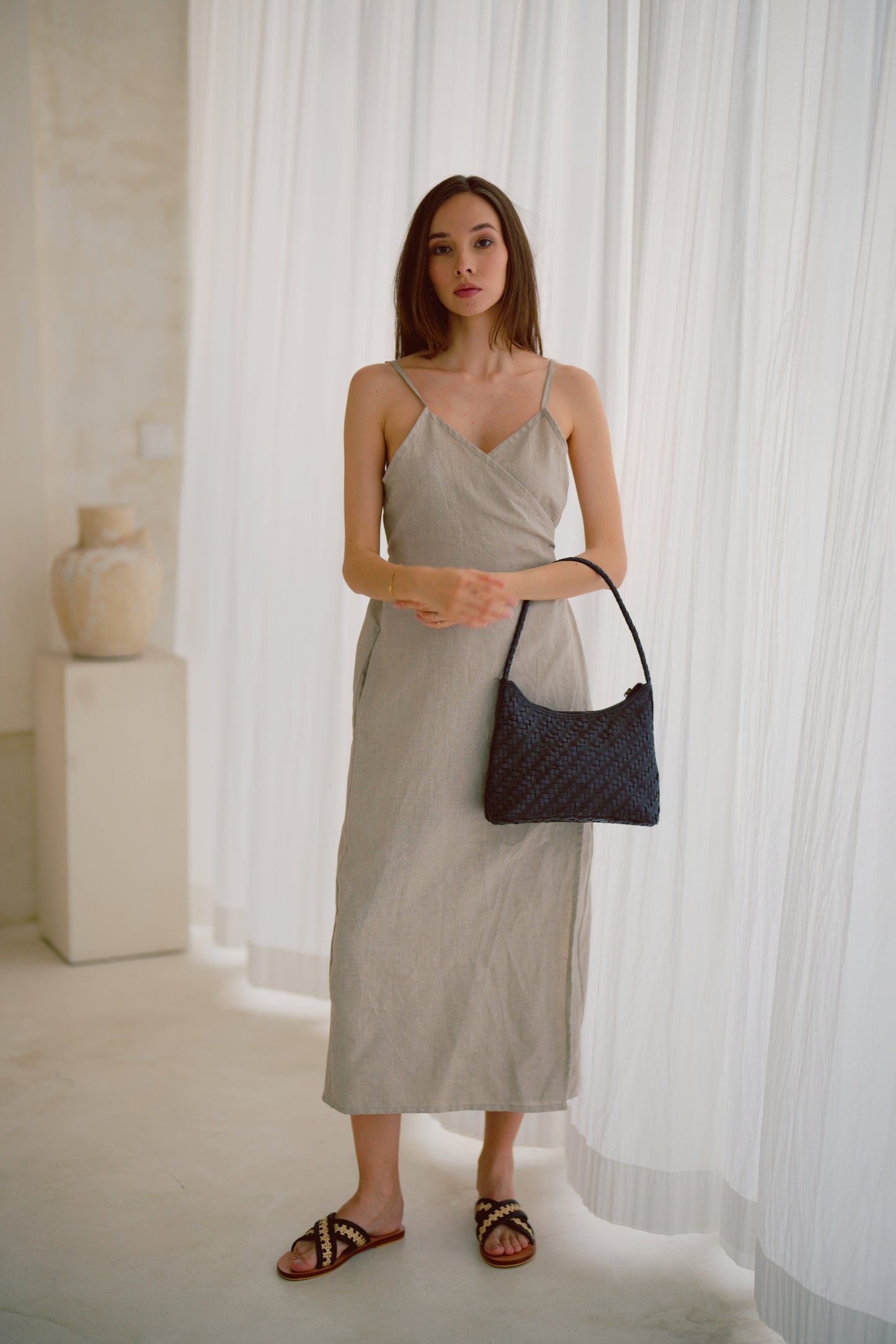 Edith Handwoven Leather Shoulder Bag in Black
