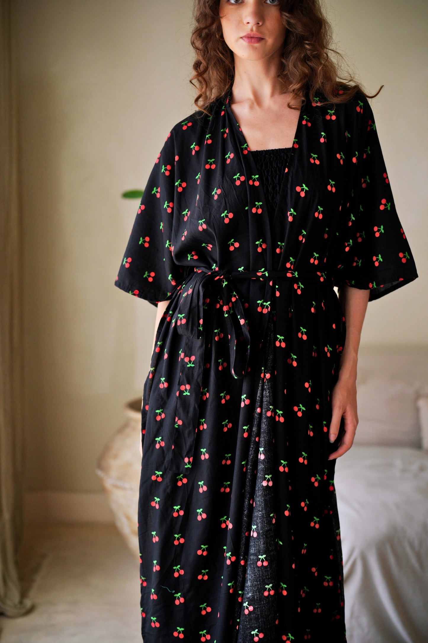 Nostalgic Cherry-Print Travel Kimono Duster