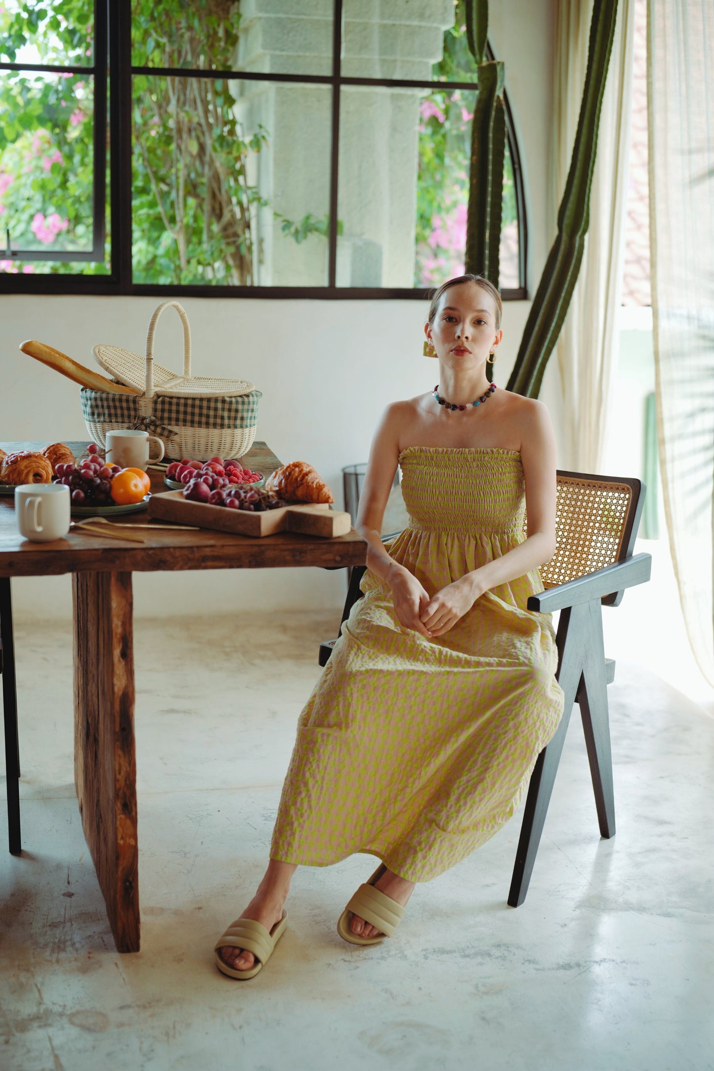 Ava Strapless Crinkle Gingham Dress in Lemonade