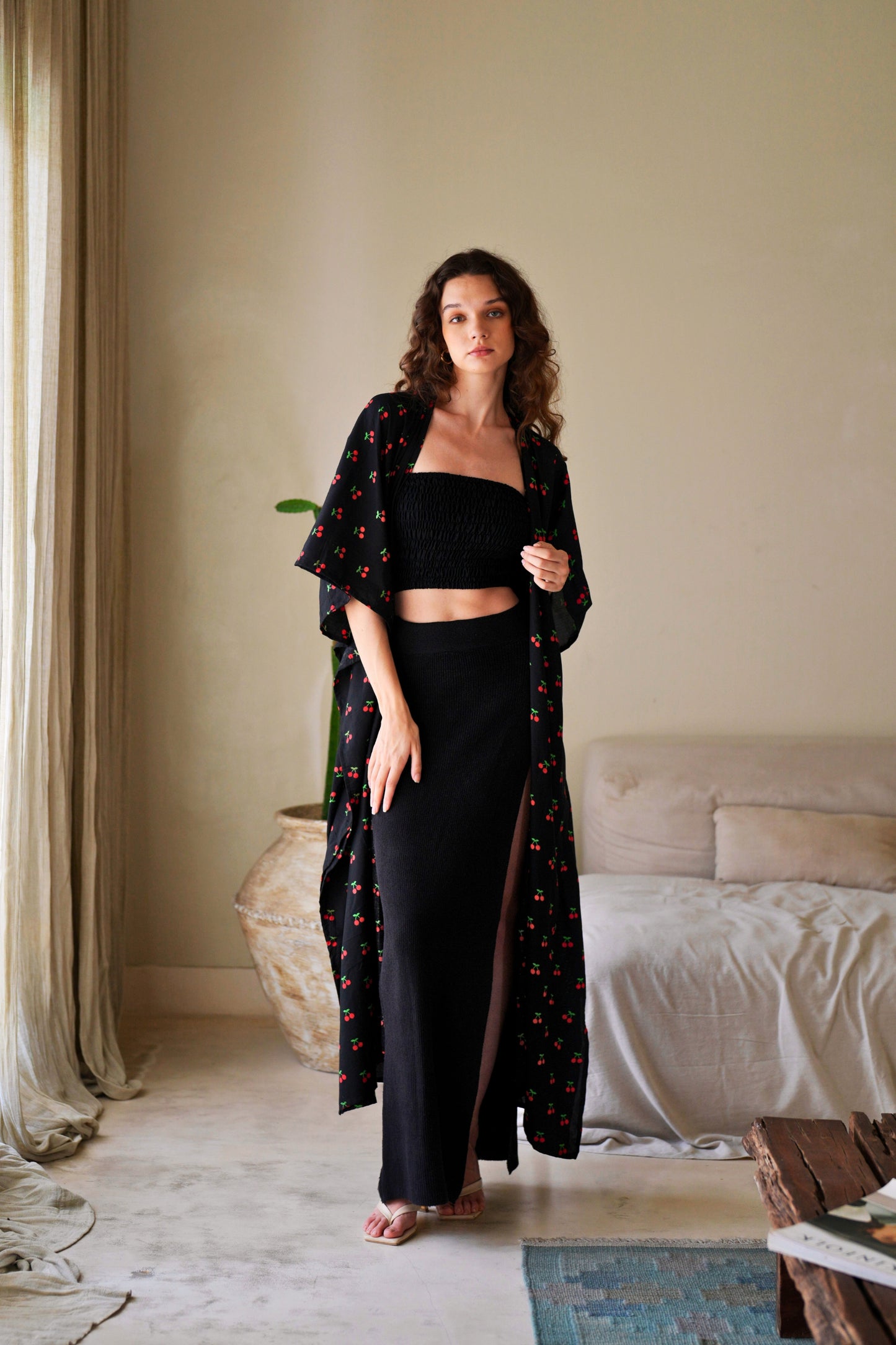 Nostalgic Cherry-Print Travel Kimono Duster