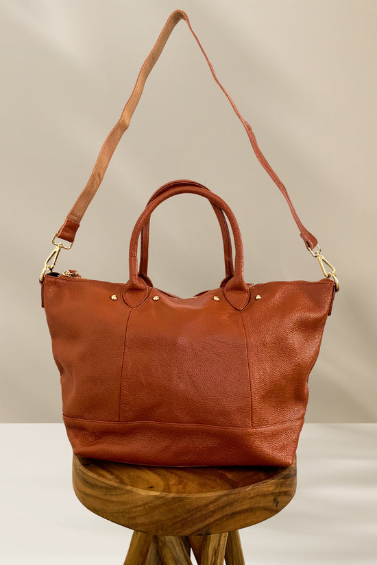 Load image into Gallery viewer, Ellie Handmade Leather Tote in Sienna
