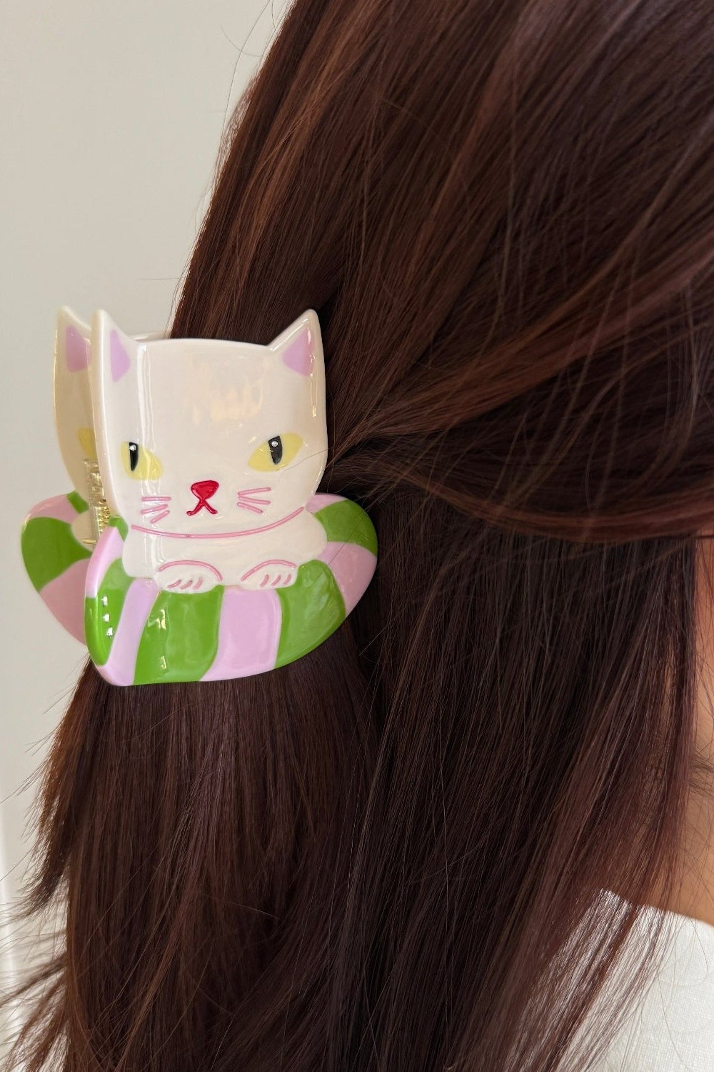 Vacation Kitty Hair Claw