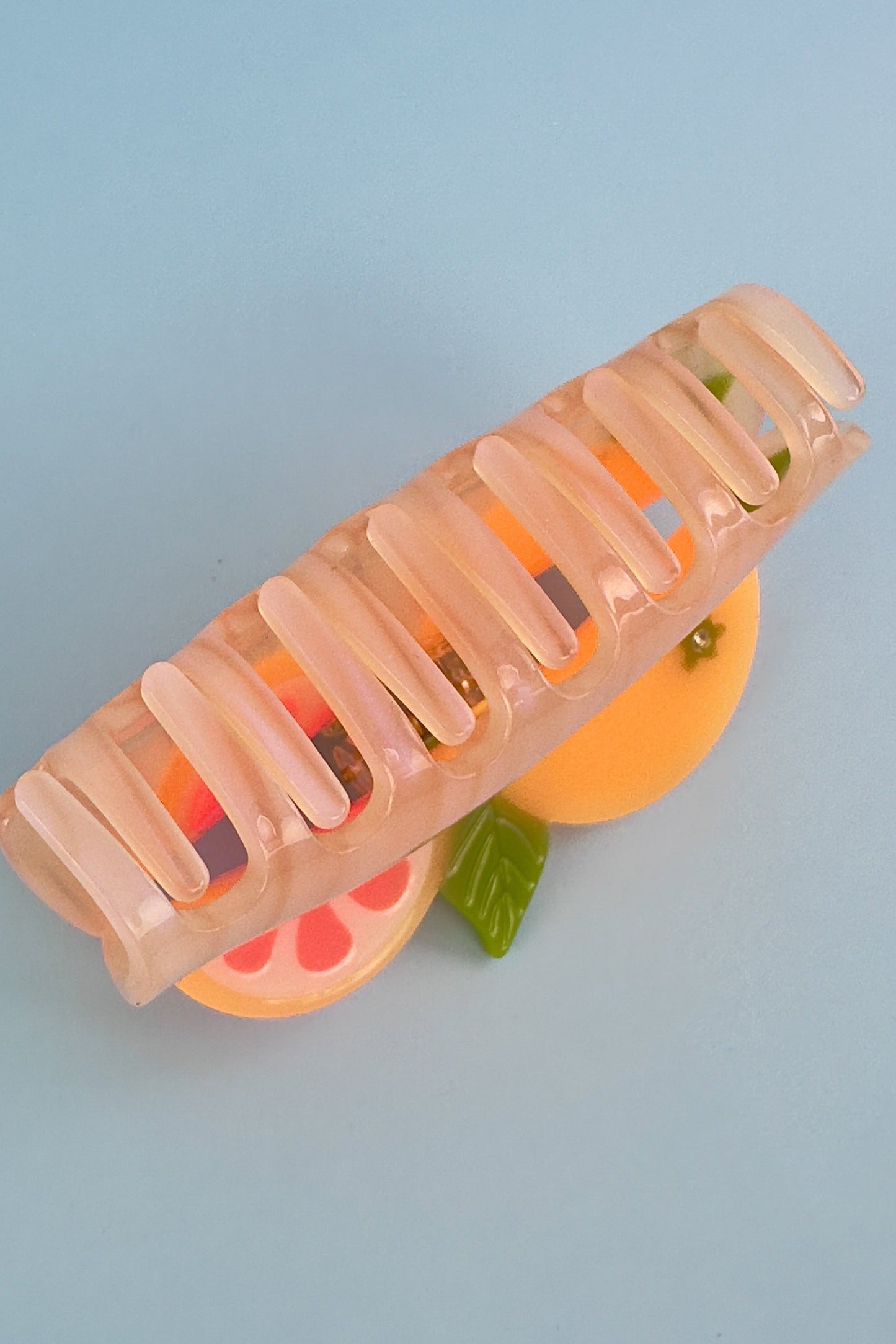 California Pomelo Hair Claw