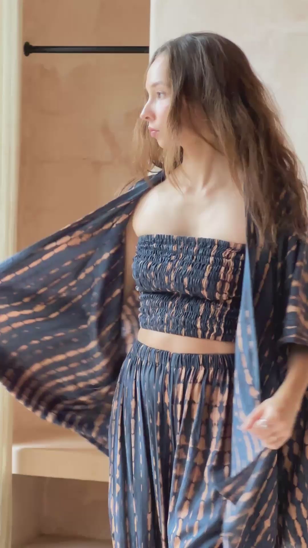 Load and play video in Gallery viewer, Angela Short Kimono Duster in Deep Sea Blue
