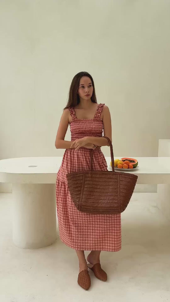 Load and play video in Gallery viewer, PRE-ORDER - Phoebe Handwoven Leather Tote in Brown
