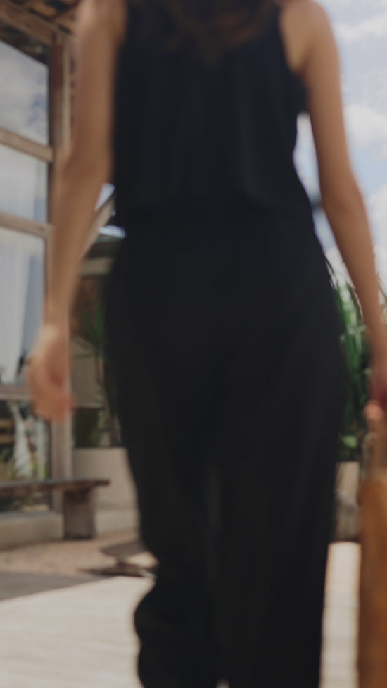 Load and play video in Gallery viewer, Oaklee Handwoven Leather Tote
