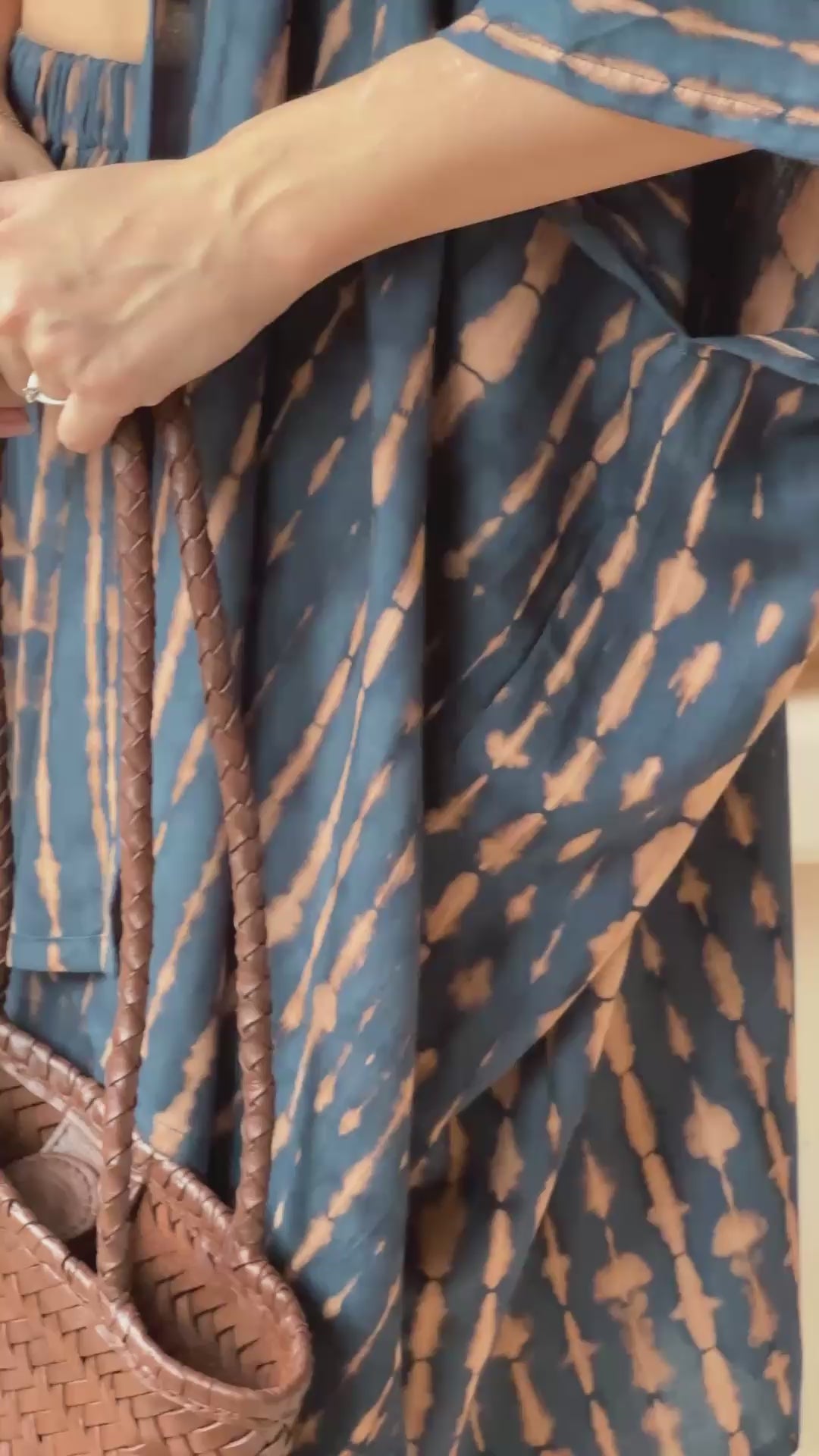 Load and play video in Gallery viewer, Maria Artisan Handwoven Leather Mini Tote in Brown
