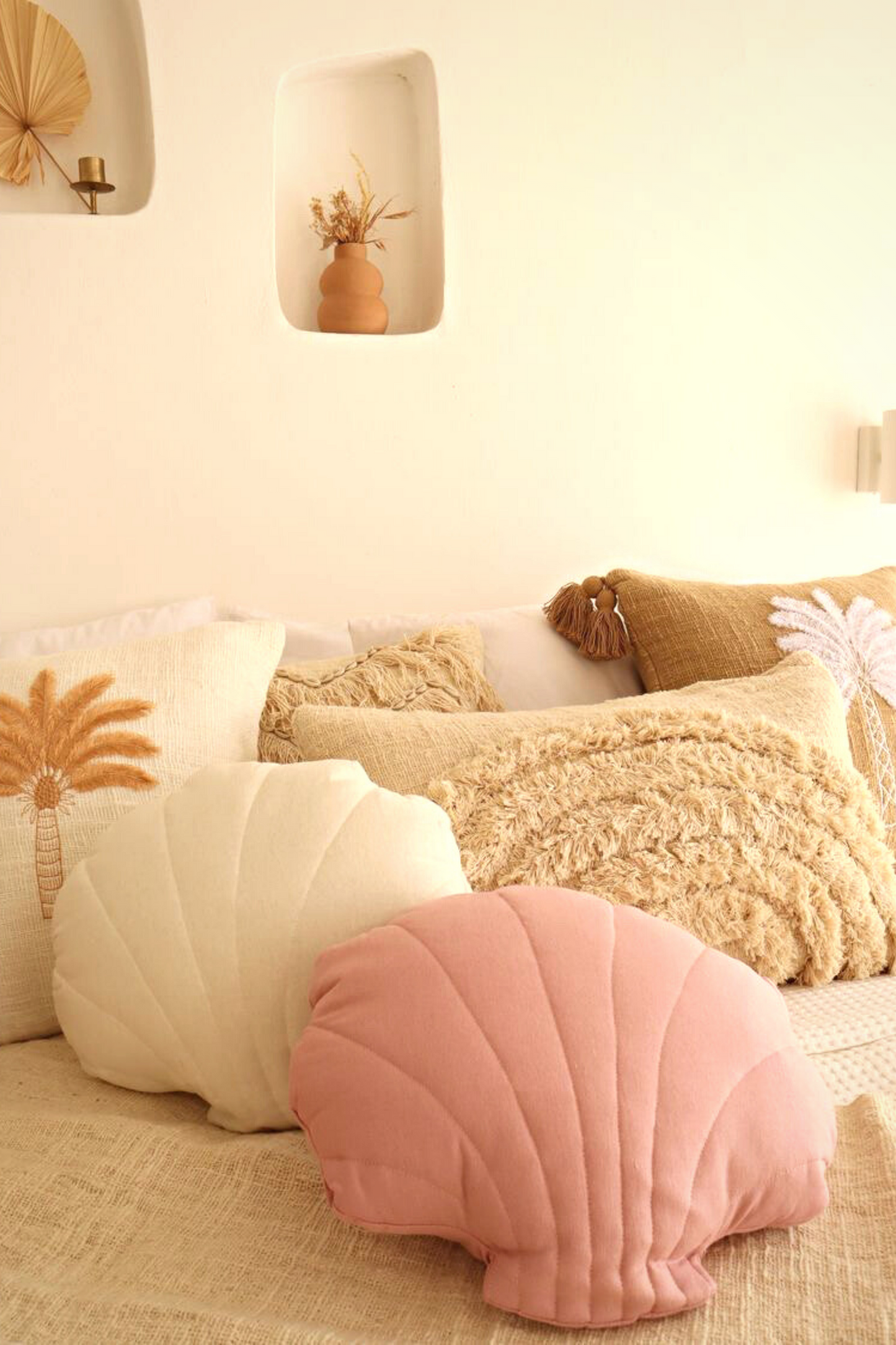 Clam Shell Plush Pillow