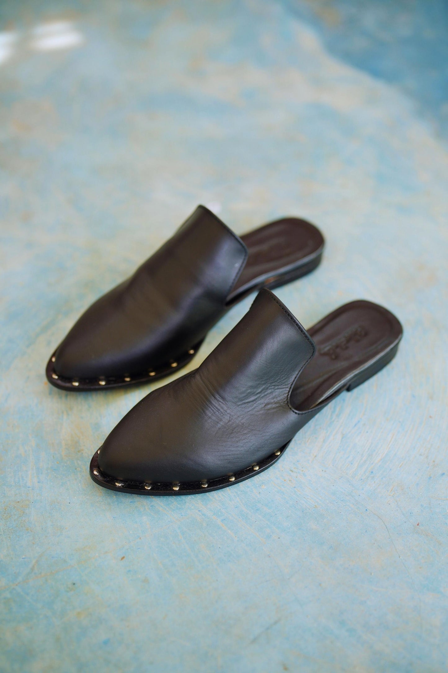 Load image into Gallery viewer, Zuri studded Leather Loafers in Black
