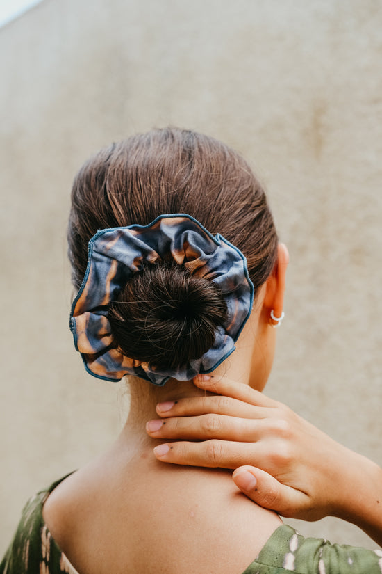 Load image into Gallery viewer, Nyomi Handmade Scrunchie
