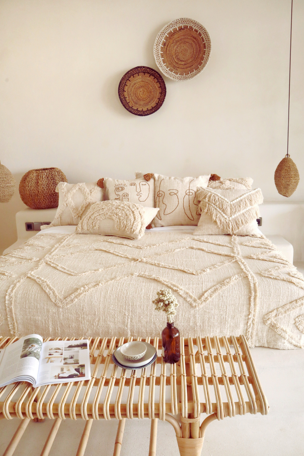 Brielle Hand-loomed Organic Cotton Throw Blanket in Cream