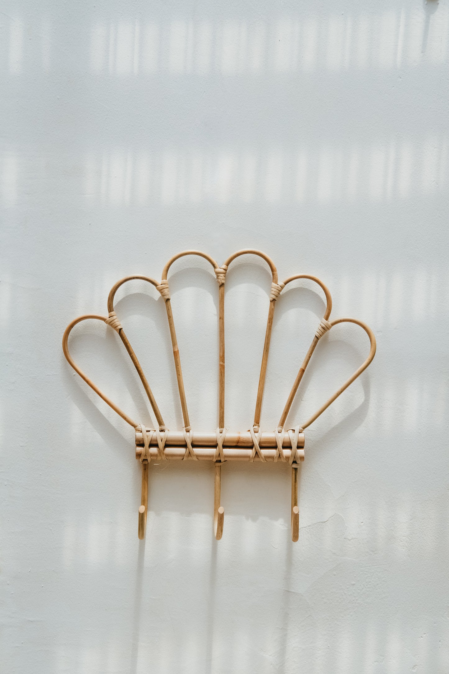Samantha Big Clamshell Wall Hook