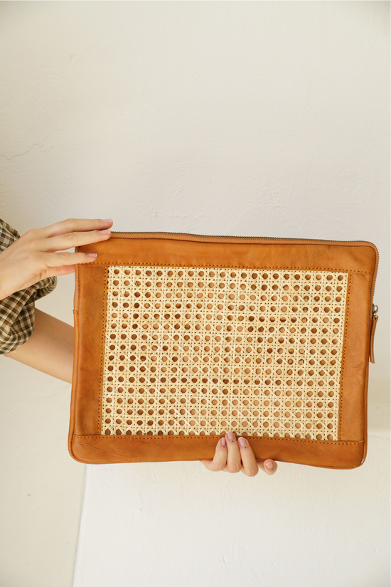 Ivy Oversize Rattan Clutch - Camel