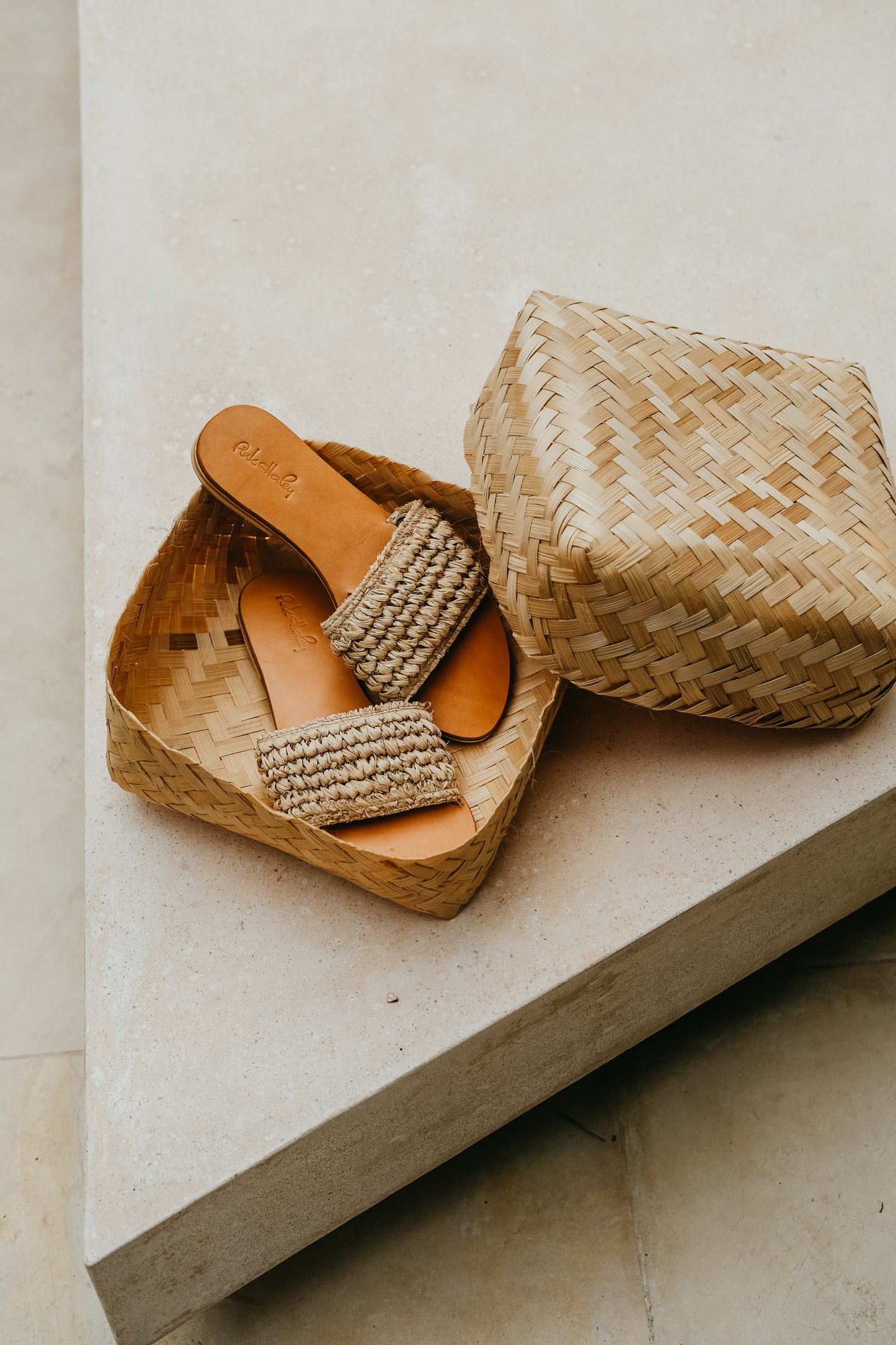 Straw sales slide sandals