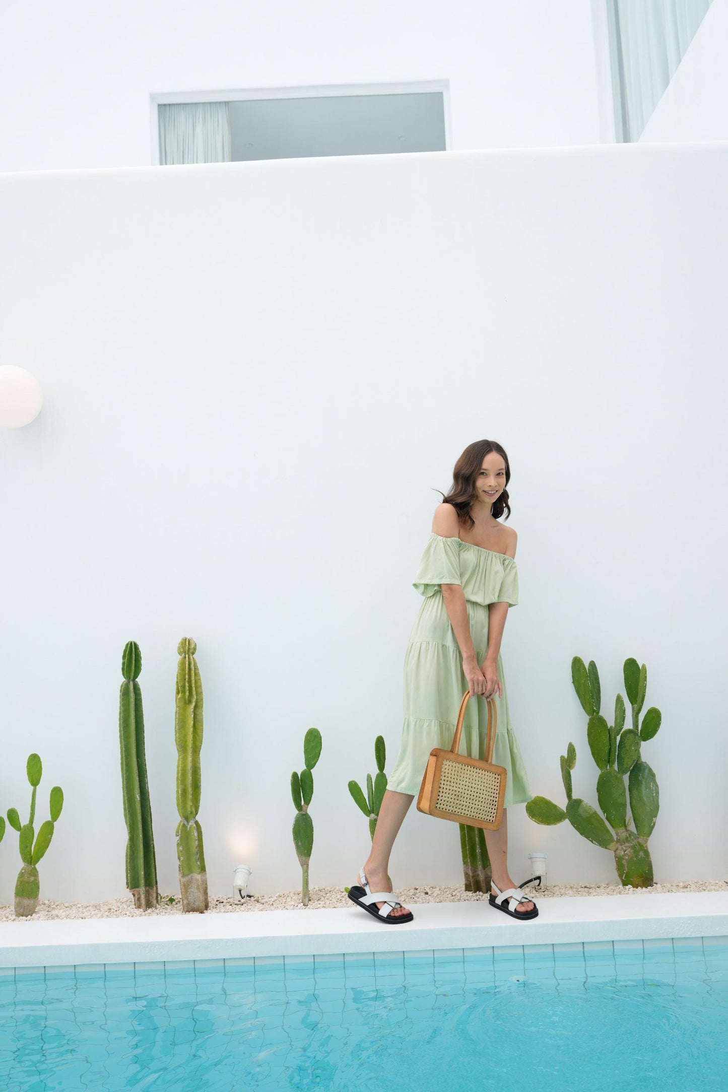 Regina Off-the-shoulder Midi Dress in Pistachio