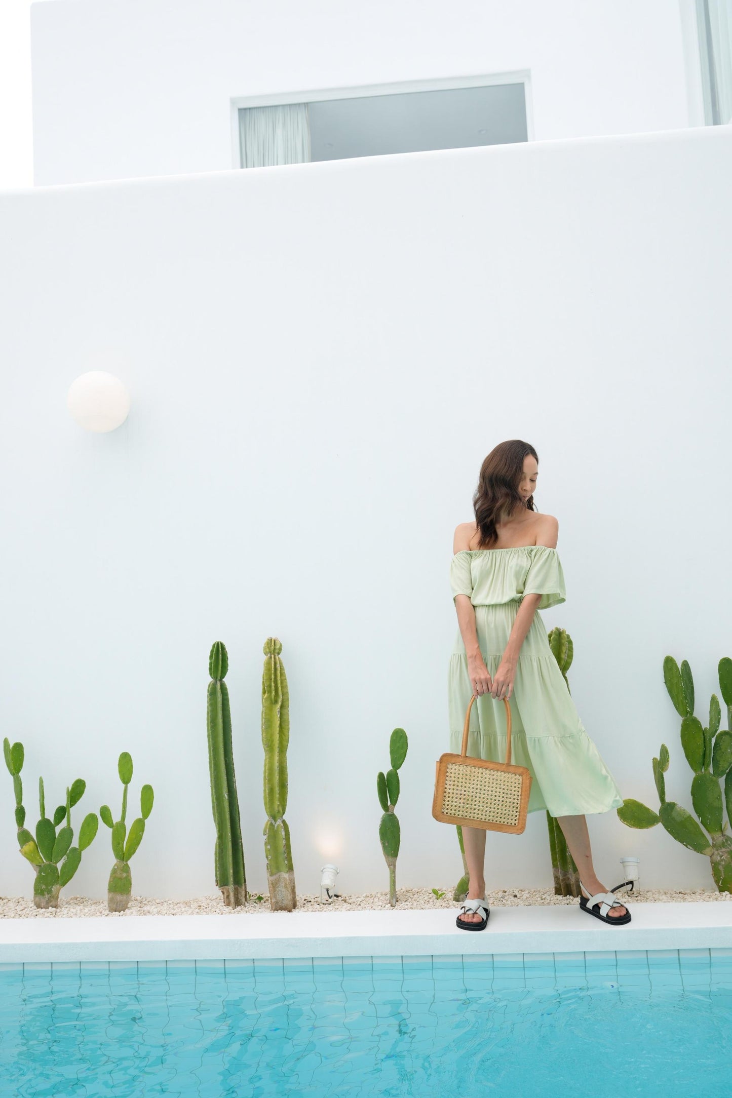 Regina Off-the-shoulder Midi Dress in Pistachio