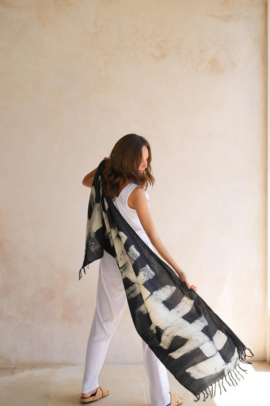 Load image into Gallery viewer, Rhea Hand Dyed Organic Cotton Scarf in Black and White
