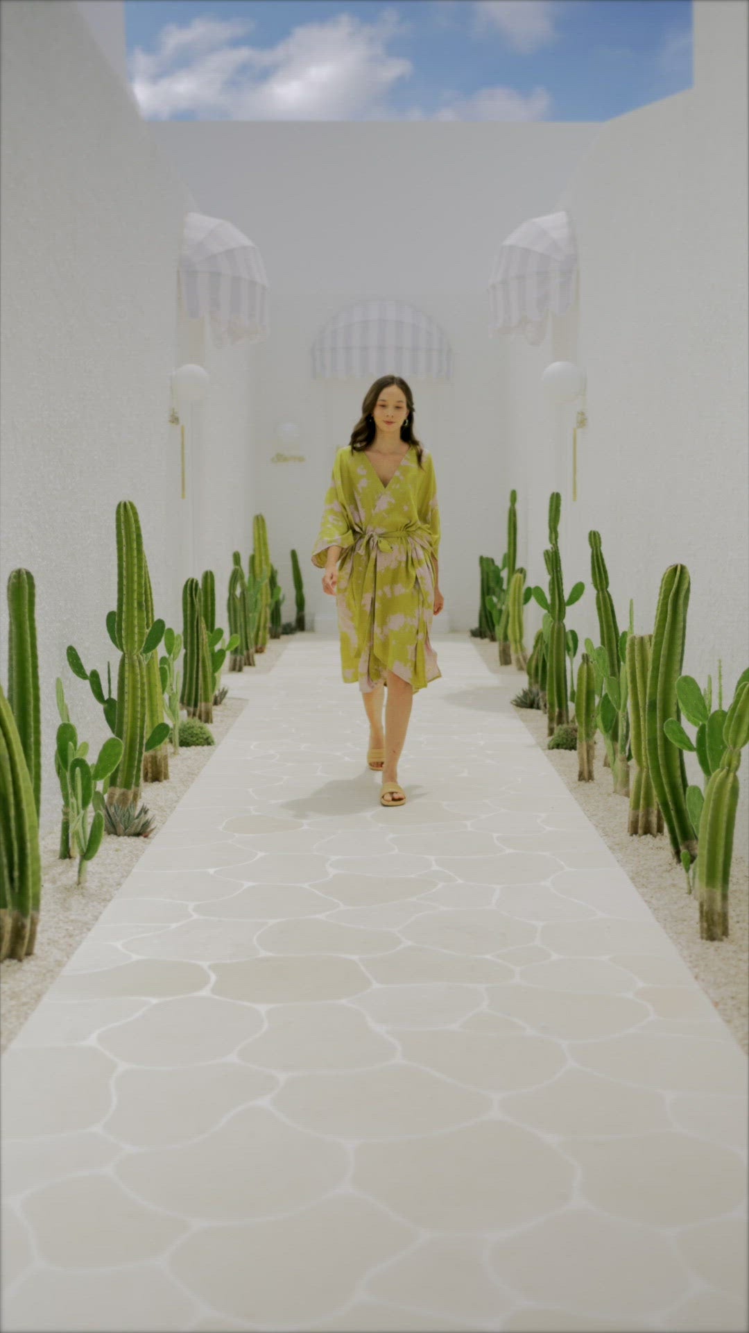 Load and play video in Gallery viewer, Alaia Hand Tie Dyed Kimono in Lemongrass
