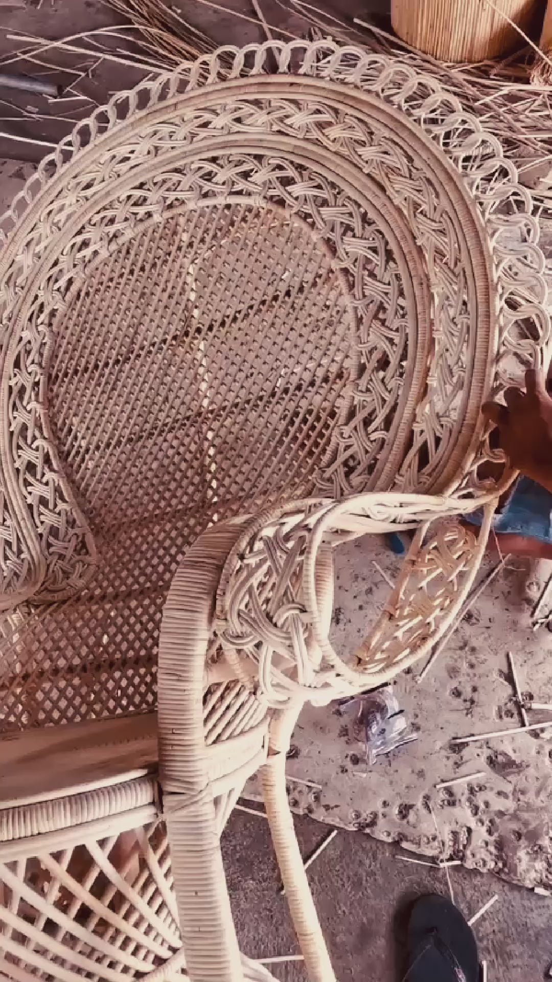 Load and play video in Gallery viewer, Laguna Rattan Deluxe Peacock Chair
